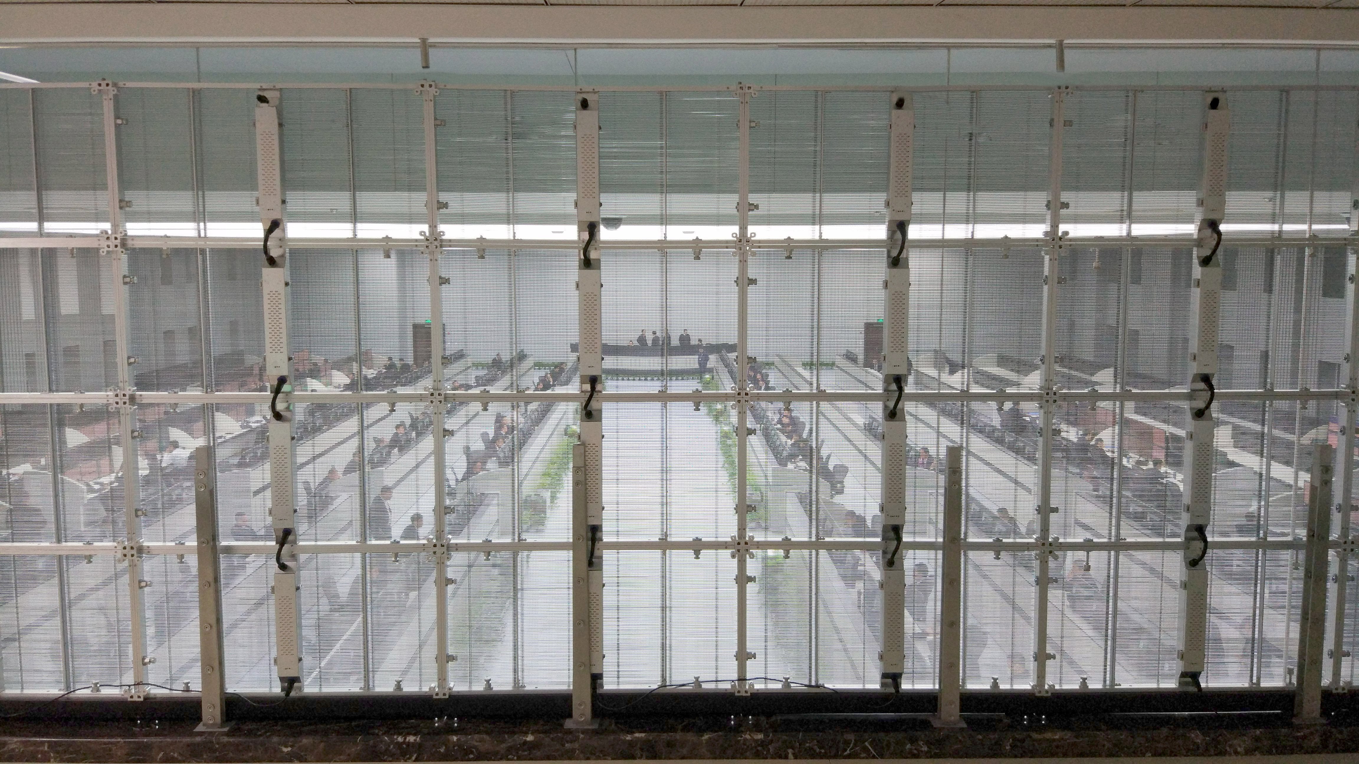 aClear Series P3.9/7.8mm Transparent LED Display 1500nits/4500nits in Size 1000x500mm Aluminum Cabinet for Indoor Installation for Glass /Window