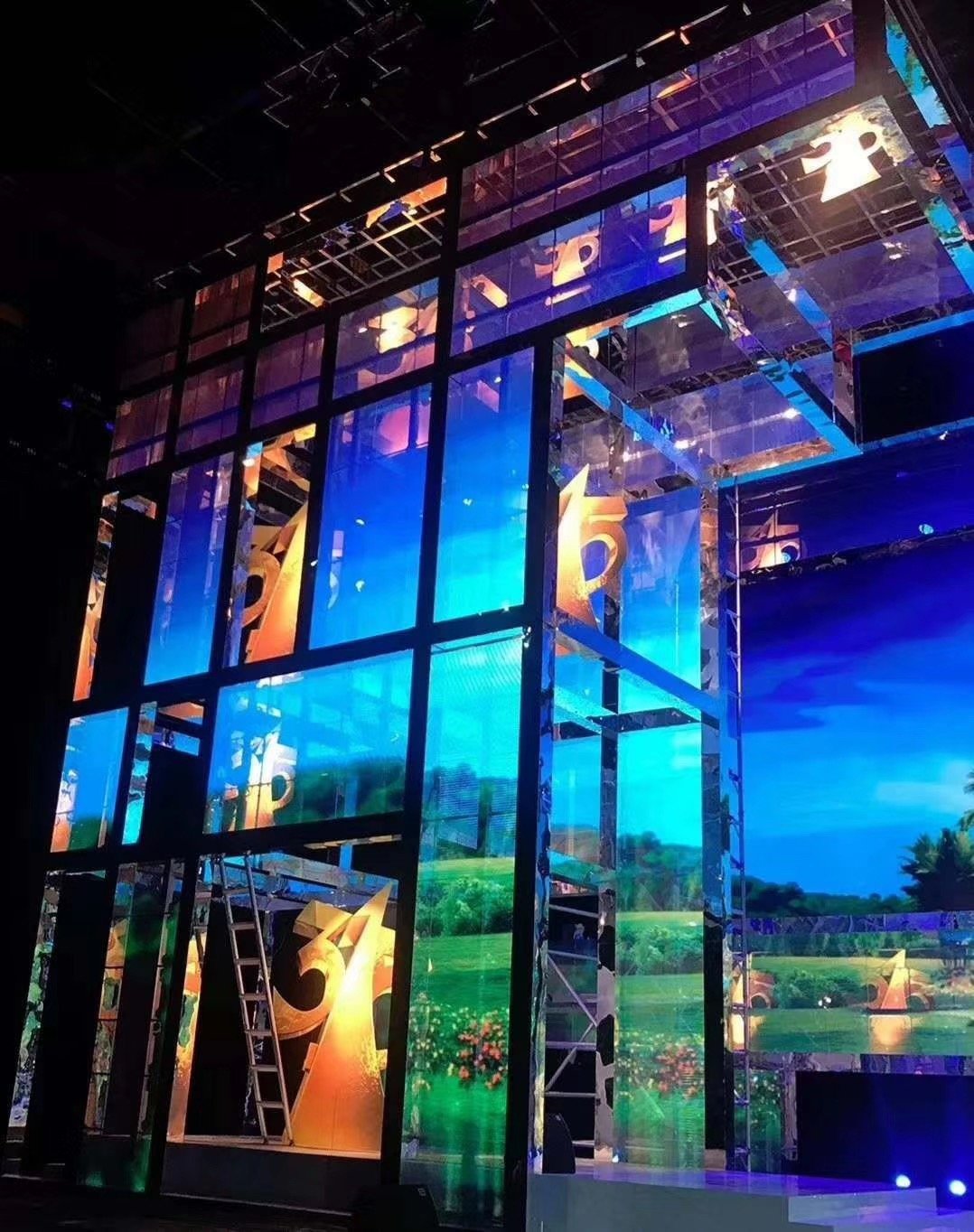 aClear Series P3.9/7.8mm Transparent LED Display 1500nits/4500nits in Size 1000x500mm Aluminum Cabinet for Indoor Installation for Glass /Window