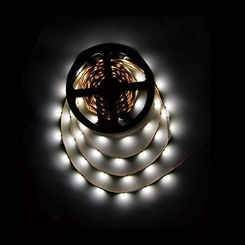 High CRI > 90 DC 12V SMD3528-150 Flexible LED Strips 30 LEDs Per Meter 8mm Width 150lm Per Meter